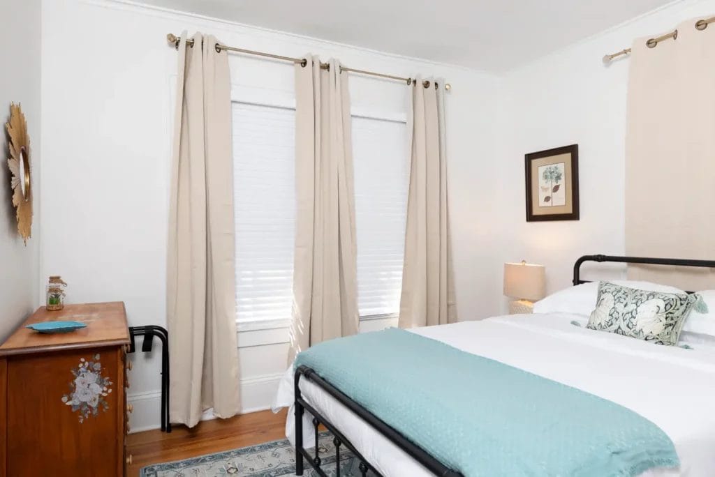 Airbnb Photographer in Charlotte NC Charlotte Pixels9 Charlotte Pixels | AirBnB, Short Term Vacation Rental, Model Home Photographer Airbnb Photography of Historic Home in Charlotte NC